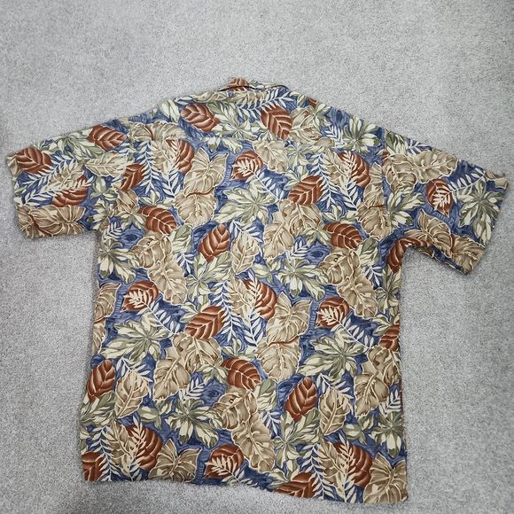 Pierre Cardin Floral and Leafs Button-Up Shirt - Picture 2 of 9